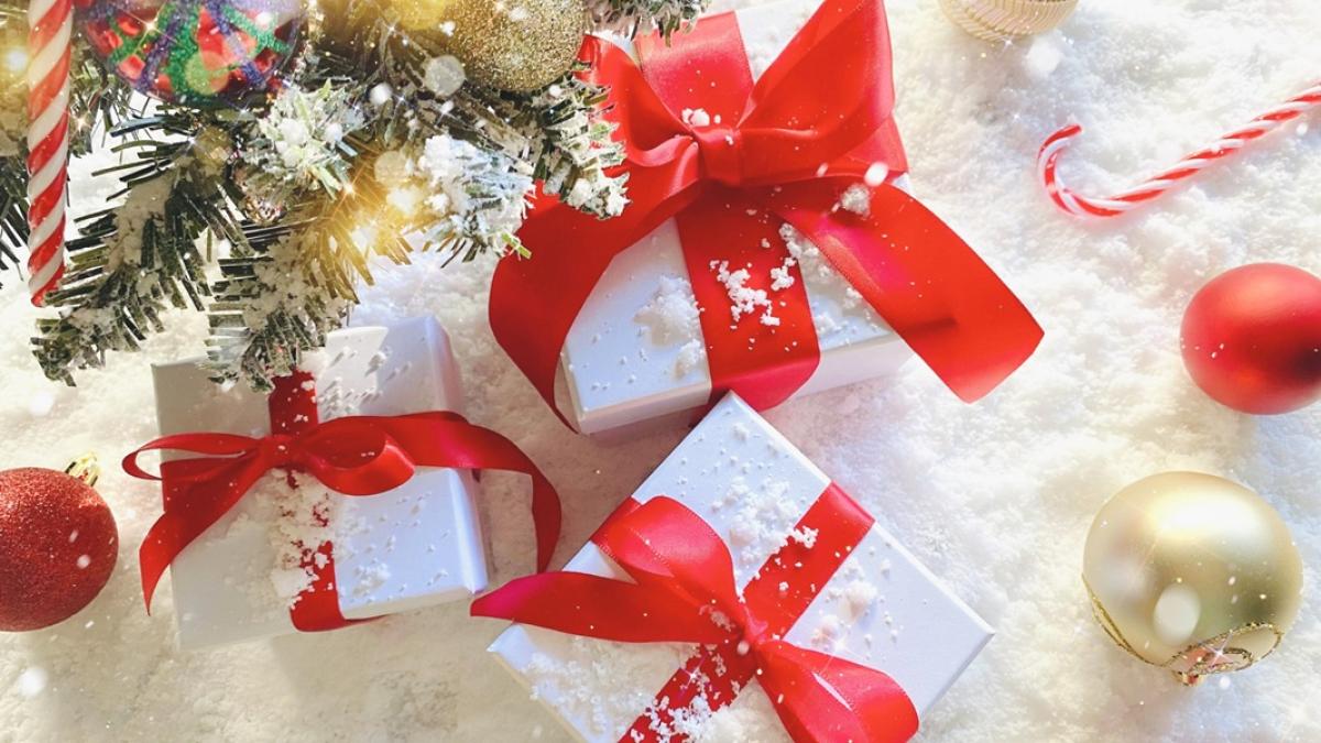【2025年版】20〜30代女性がもらって嬉しいクリスマスプレゼント特集|トレンド&定番アイテムまとめ